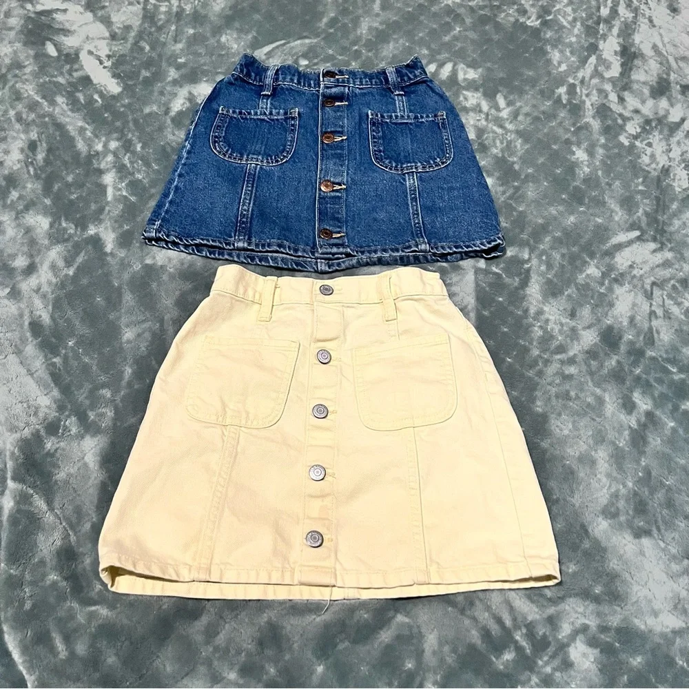 Girls Old Navy Blue denim and yellow Button Skirt Set‎ 10